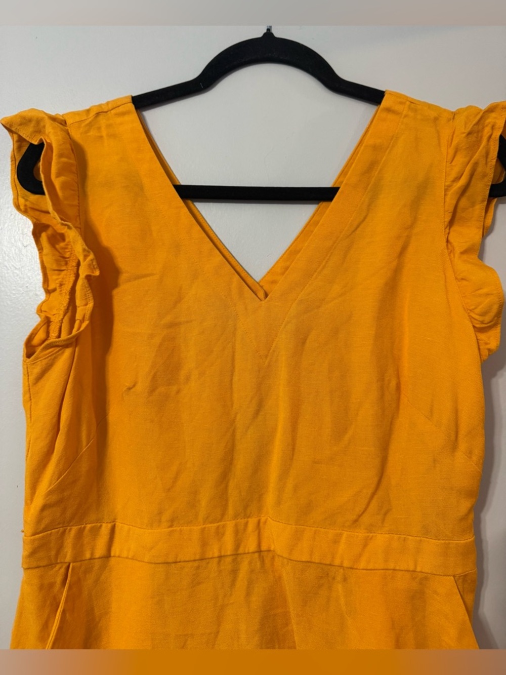 LOFT Linen Blend Mustard Yellow Midi Dress Sz 6 Ruffle Sleeve V-Neck w/ pockets! - Picture 3 of 10